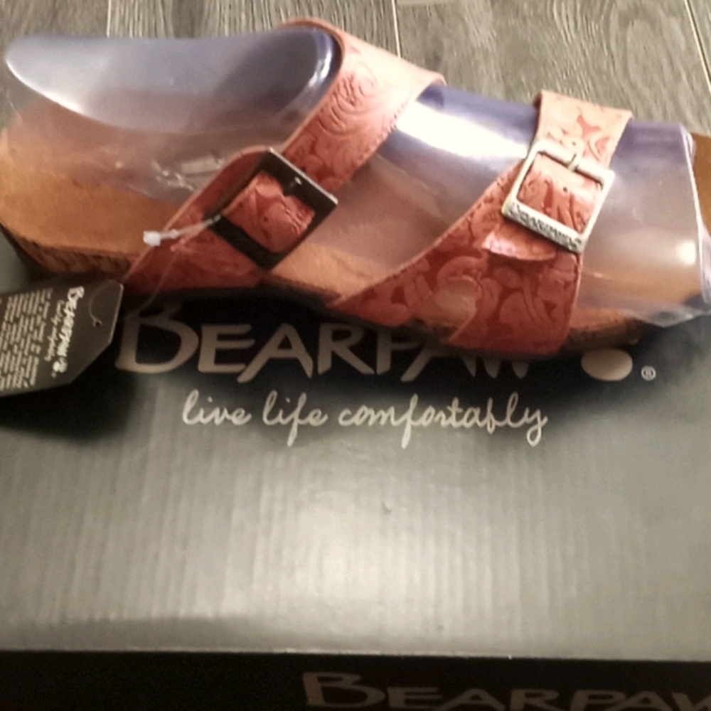 Bear Paw Sandles